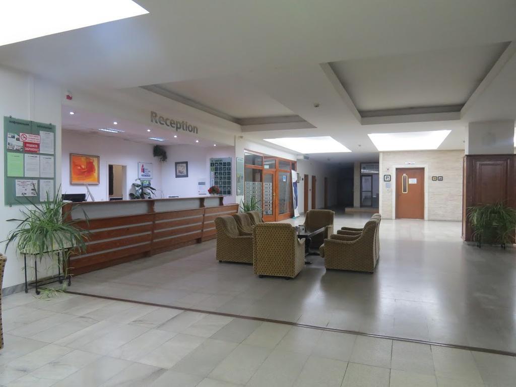 Hotel 斯莫梁 外观 照片